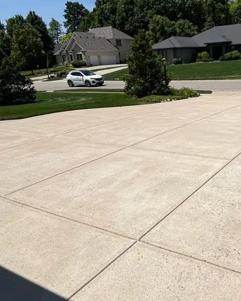 Miami Valley concrete driveway after pressure washing by A Team Contracting