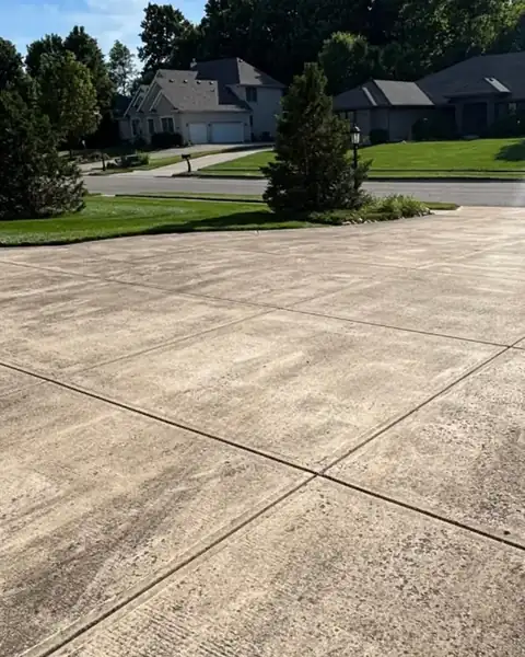 Miami Valley concrete driveway before pressure washing